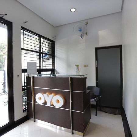 Oyo 148 Cempaka Place Homestay Jakarta Buitenkant foto
