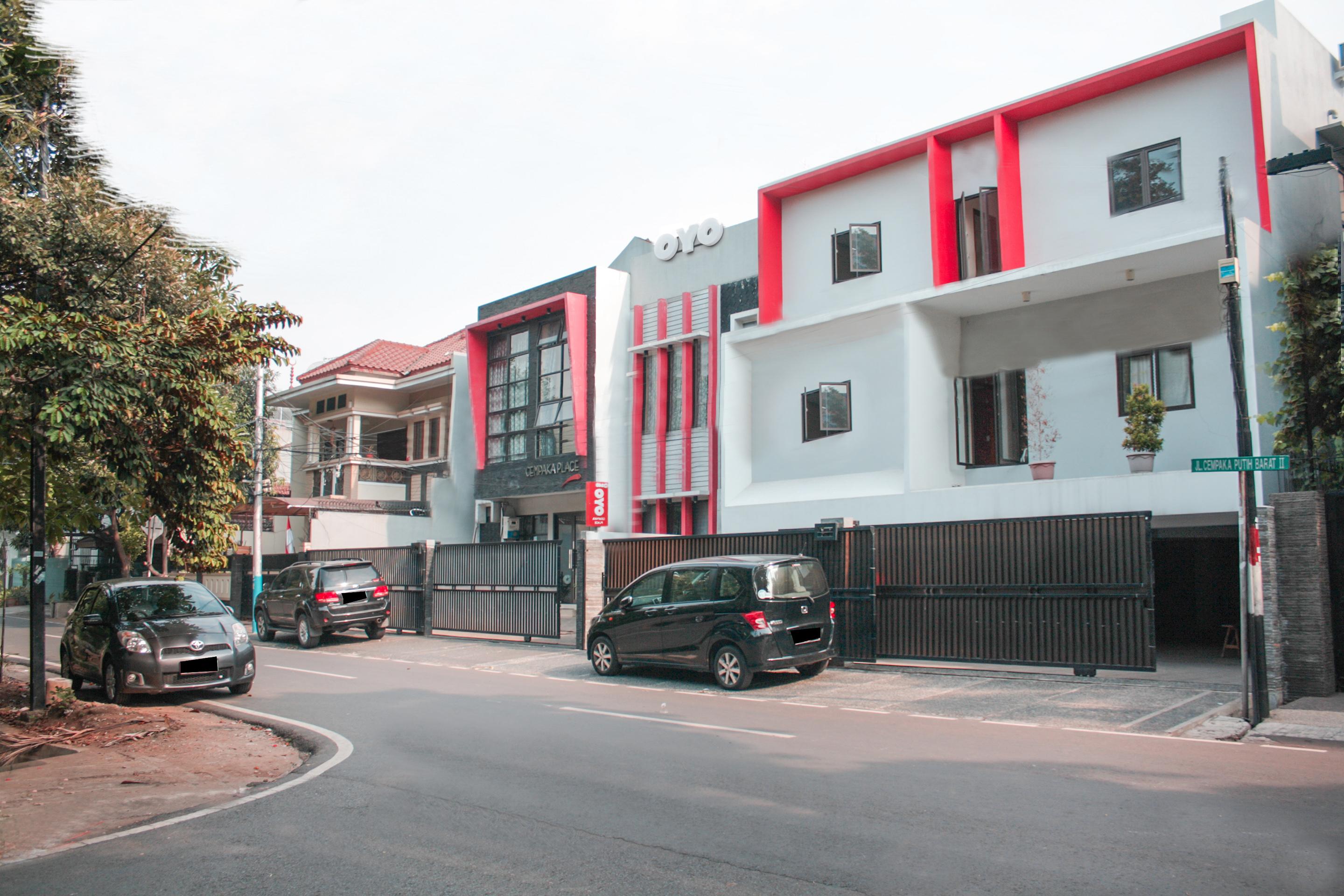 Oyo 148 Cempaka Place Homestay Jakarta Buitenkant foto